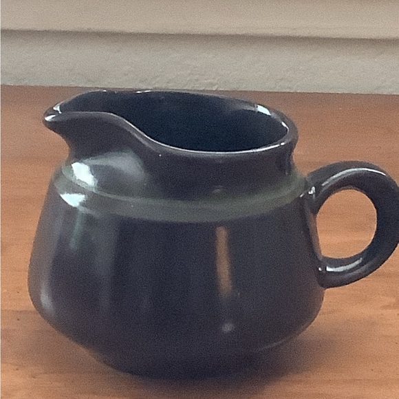 Franciscan Madeira Creamer/Pitcher Earthware Brown & Hunter Green - Picture 4 of 5